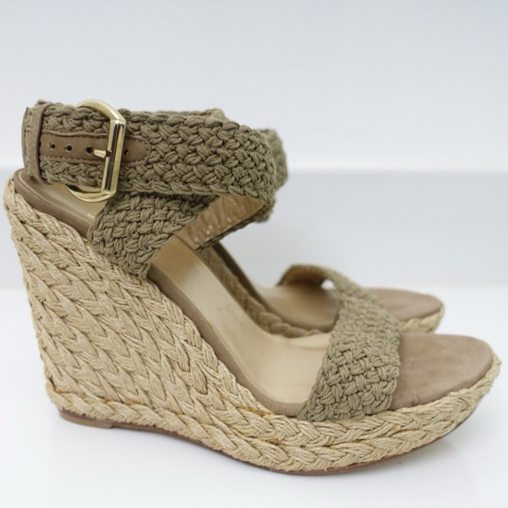 🍀 Removing 3/25! Stuart Weitzman Alex Khaki Wedge Sandals